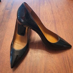 Stunning Aquatalia "Petria" Pumps in Black Patent Beautiful Condition